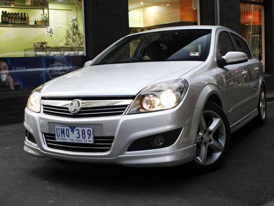  Holden Astra SRi 5-Door 2008 года  (фото 7 из 12)